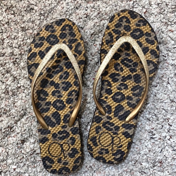 ladies sparkly flip flops